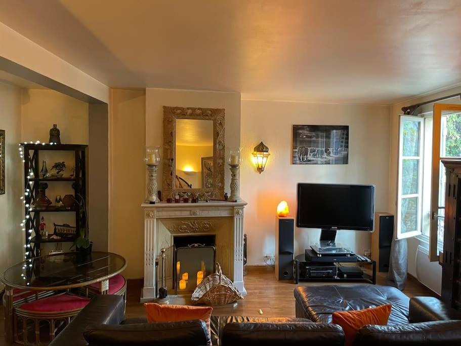 Appartement Sur Le Parvis De La Cathedrale Senlis  Kültér fotó