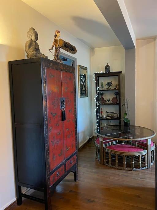 Appartement Sur Le Parvis De La Cathedrale Senlis  Kültér fotó